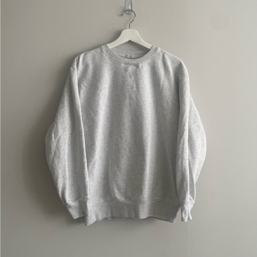 Brandy Melville Women’s Crew Neck Sweater